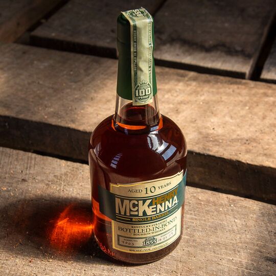 Bourbon Review - Henry McKenna Single Barrel Bourbon